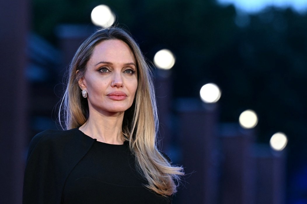 Angelina Jolie, mărturisire sinceră despre moarte, maternitate și moștenirea genetică: „Îmi cresc copiii ca și cum i-aș pregăti pentru absența mea” 1 wp header logo 1652