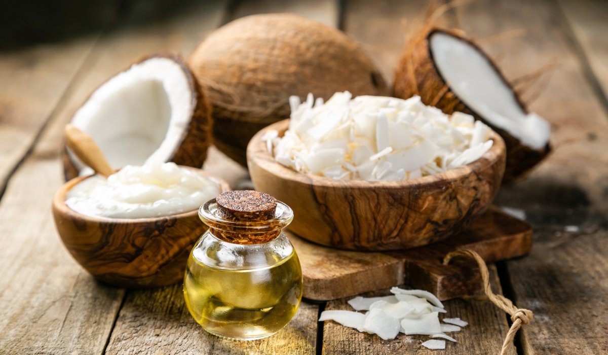 Cum spargi o nucă de cocos fără să te chinui. 5 metode ușoare 1 wp header logo 1734