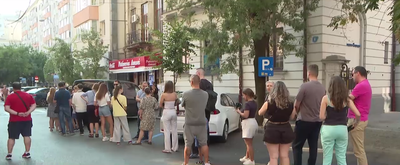 Unt vs. margarină. Cel mai nou „război” de pe rețelele sociale are un efect neașteptat: coadă de sute de metri la merdenele 1 wp header logo 1816