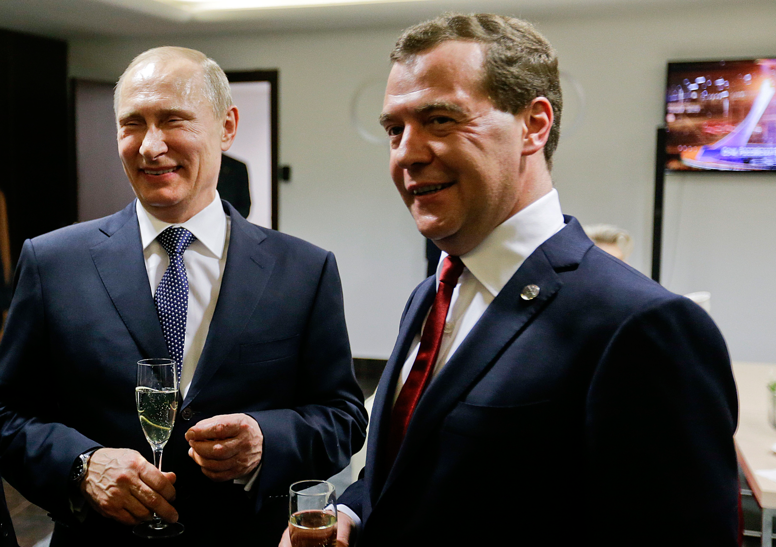Putin și Medvedev promit victoria Rusiei în Ucraina: „Armata noastră dovedește acest lucru”. Mesajul către Occident 1 wp header logo 1825