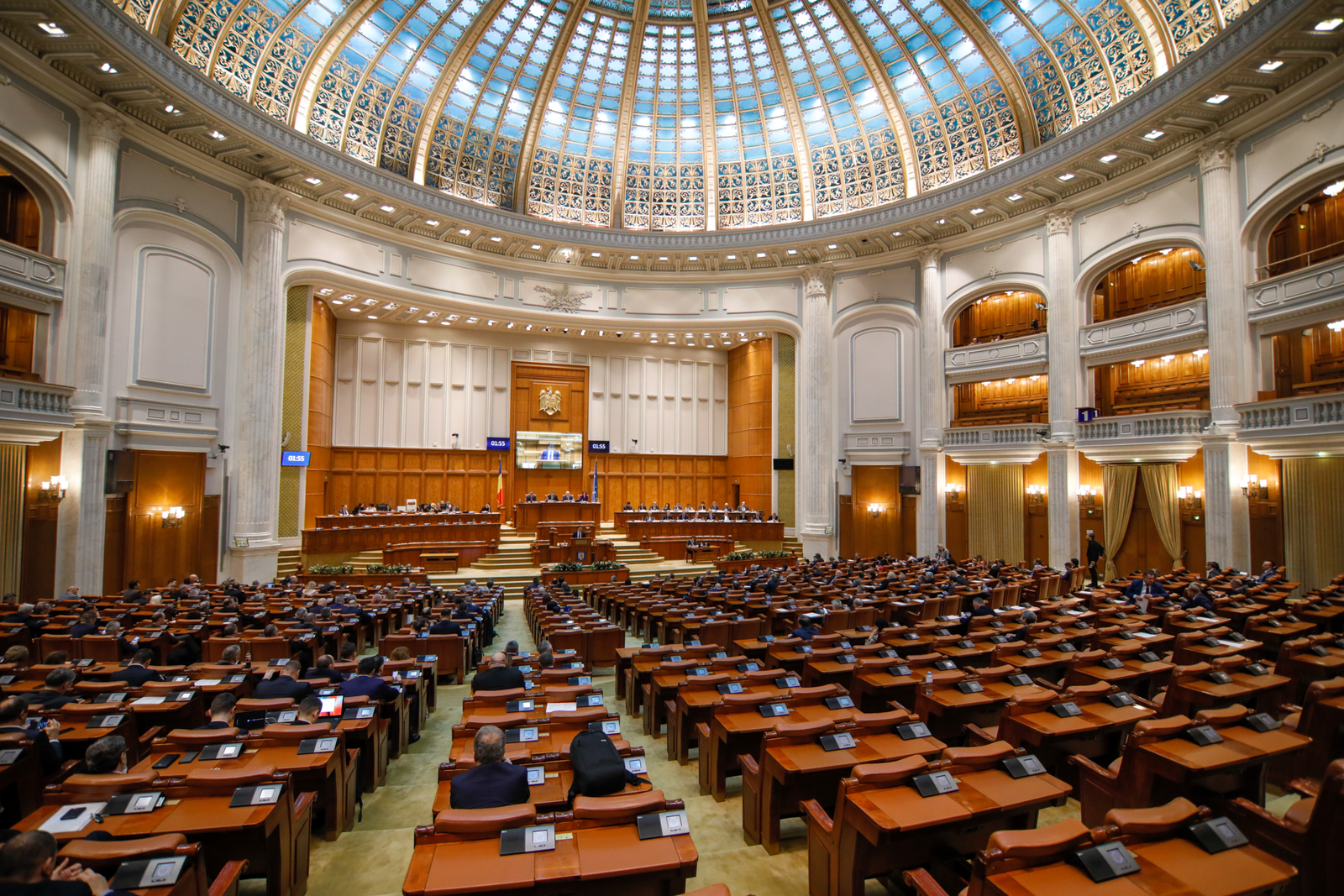 Amânarea concursului organizat de licee pentru admiterea din 2027, dezbătută cu scandal în Parlament. PSD, PNL și USR nu s-au înțeles 1 wp header logo 1981