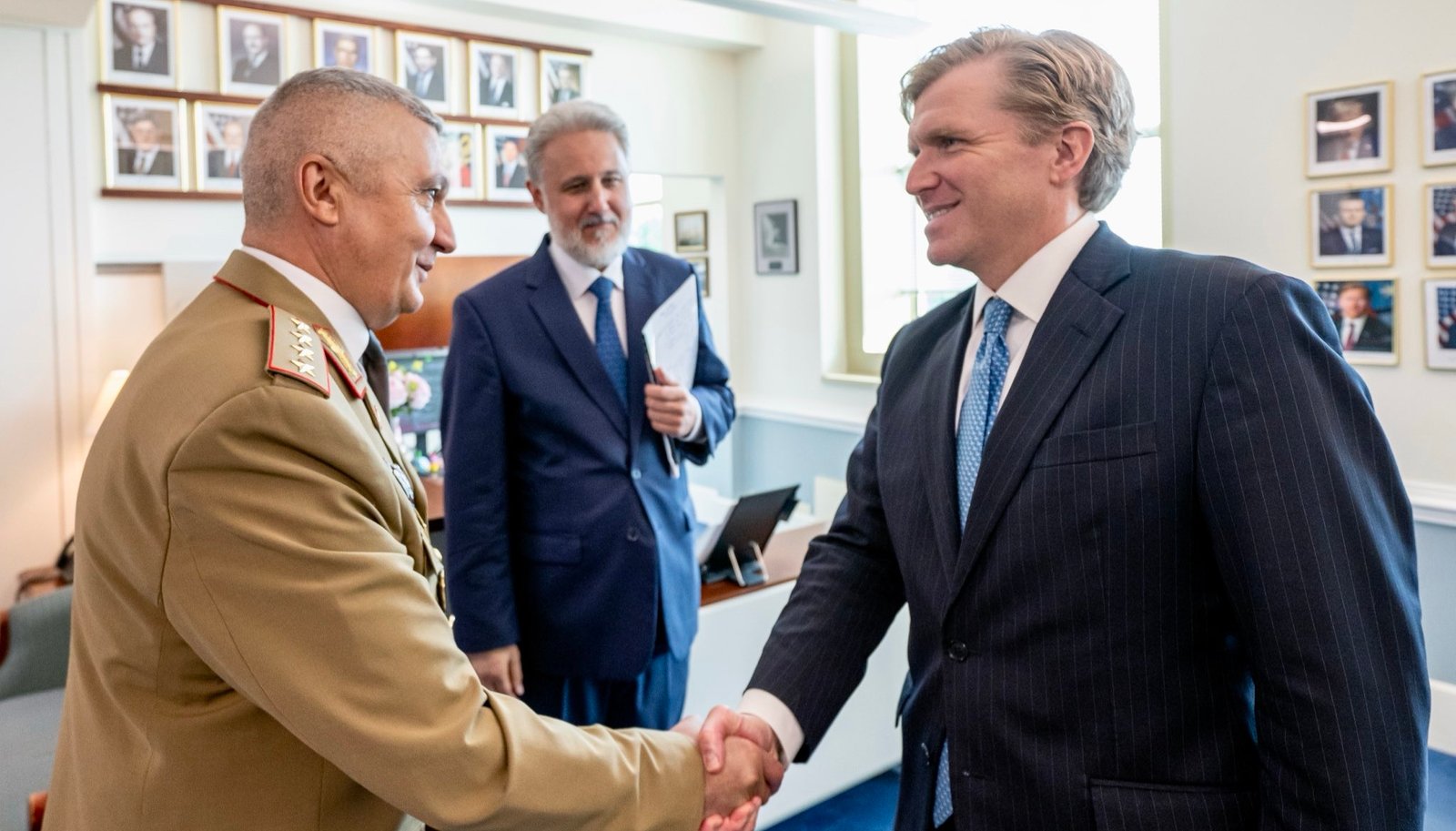 Consilierul pe securitate națională de la Cotroceni și șeful Armatei au fost primiți la Pentagon. Mesaj privind NATO 3.0 1 wp header logo 278