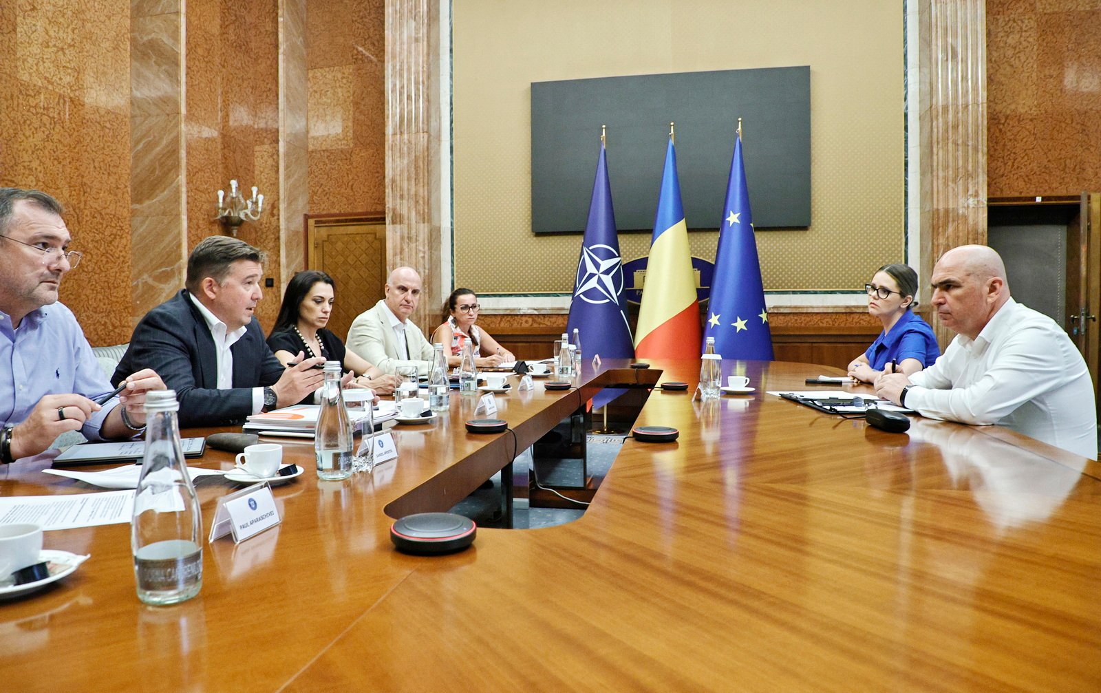 Ilie Bolojan, întâlnire cu patronatele la Palatul Victoria. Ce au discutat despre taxe, energie și investiții 1 wp header logo 371
