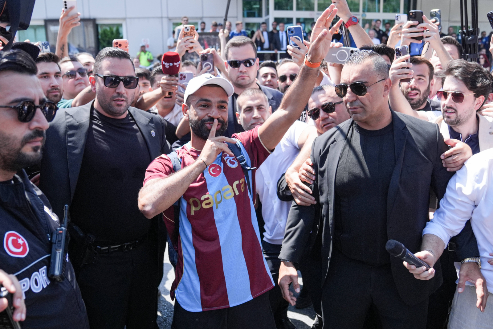Salah, primit ca un rege la Trabzonspor! Imaginile zilei din Turcia 1 wp header logo 393