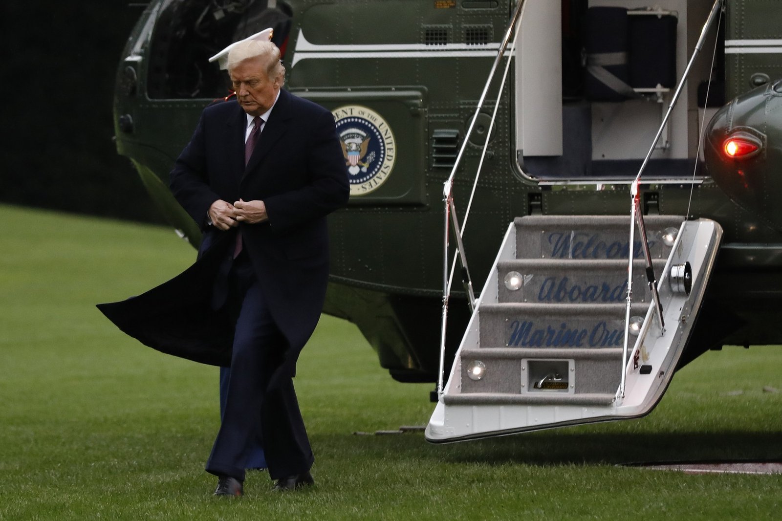 Elicopterul lui Donald Trump a riscat să se lovească de un avion de linie în aer. Investigație declanșată în SUA 1 wp header logo 442