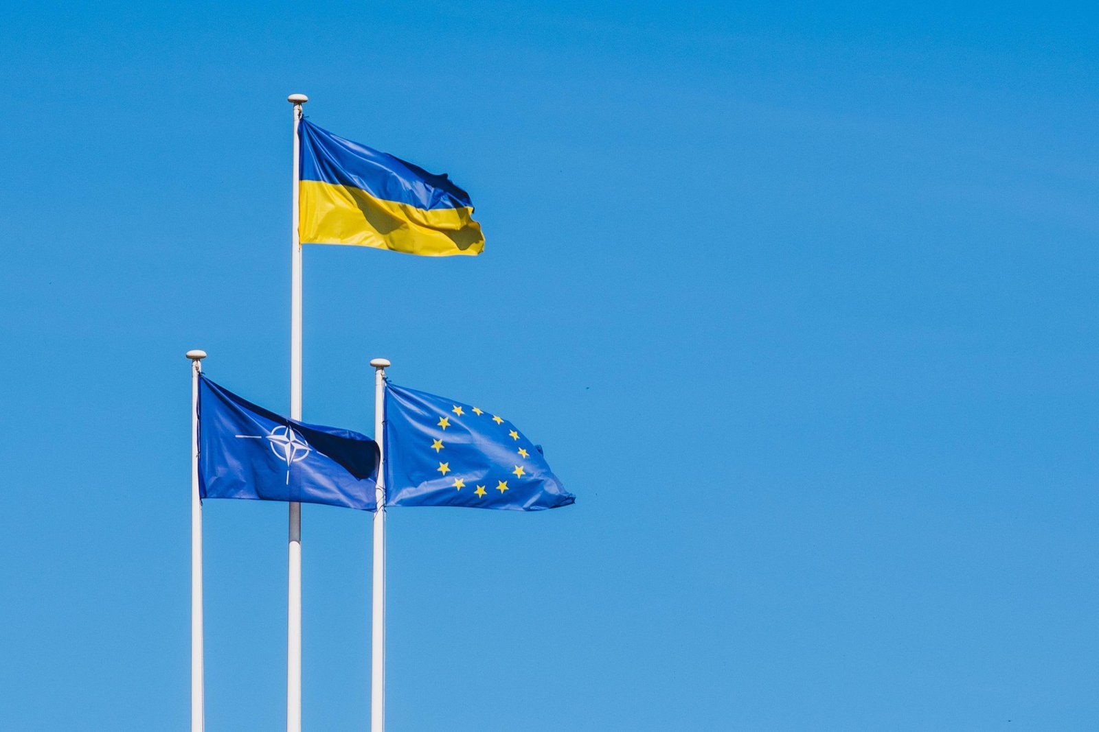 Cel mai recent sondaj de opinie: Câți ucraineni susțin aderarea la UE și câți sprijină intrarea în NATO. Ambele preferințe, în scădere 1 wp header logo 488
