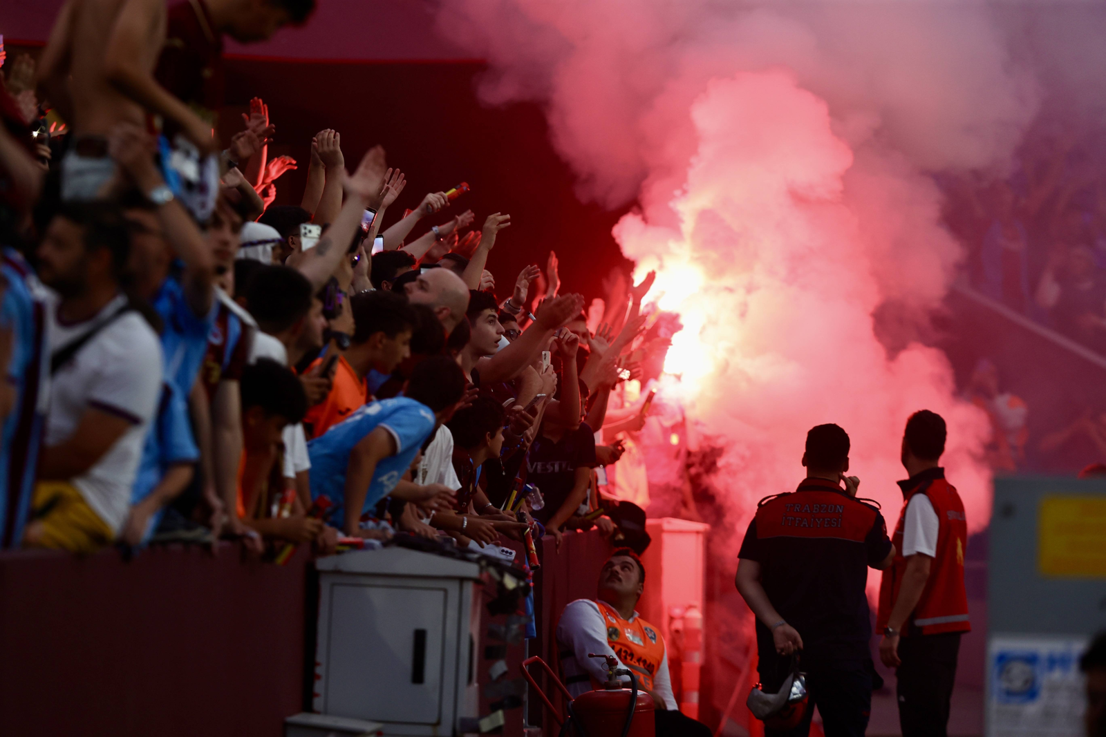 Atmosferă din altă lume la prezentarea lui Mohamed Salah la Trabzonspor pe Papara Park 1 wp header logo 491