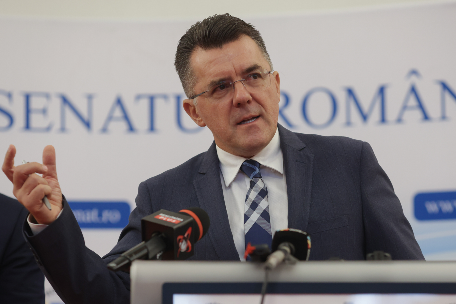 România nu își mai permite să sprijine financiar Ucraina, spune Dungaciu. Liderul AUR se distanțează de discursul lui Simion 1 wp header logo 505