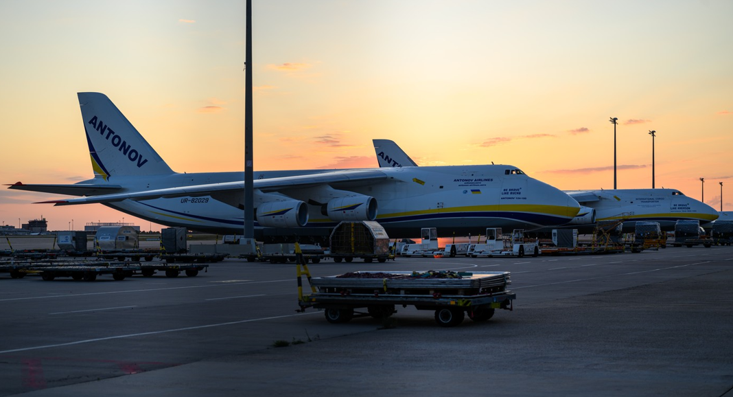 Drona de pe aeroportul din Leipzig a fost doborâtă cu piciorul de un şofer de autobuz, dezvăluie un parlamentar 1 wp header logo 551