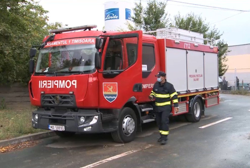 Degajări de fum într-un centru comercial din Deva. 300 de persoane s-au autoevacuat 1 wp header logo 616