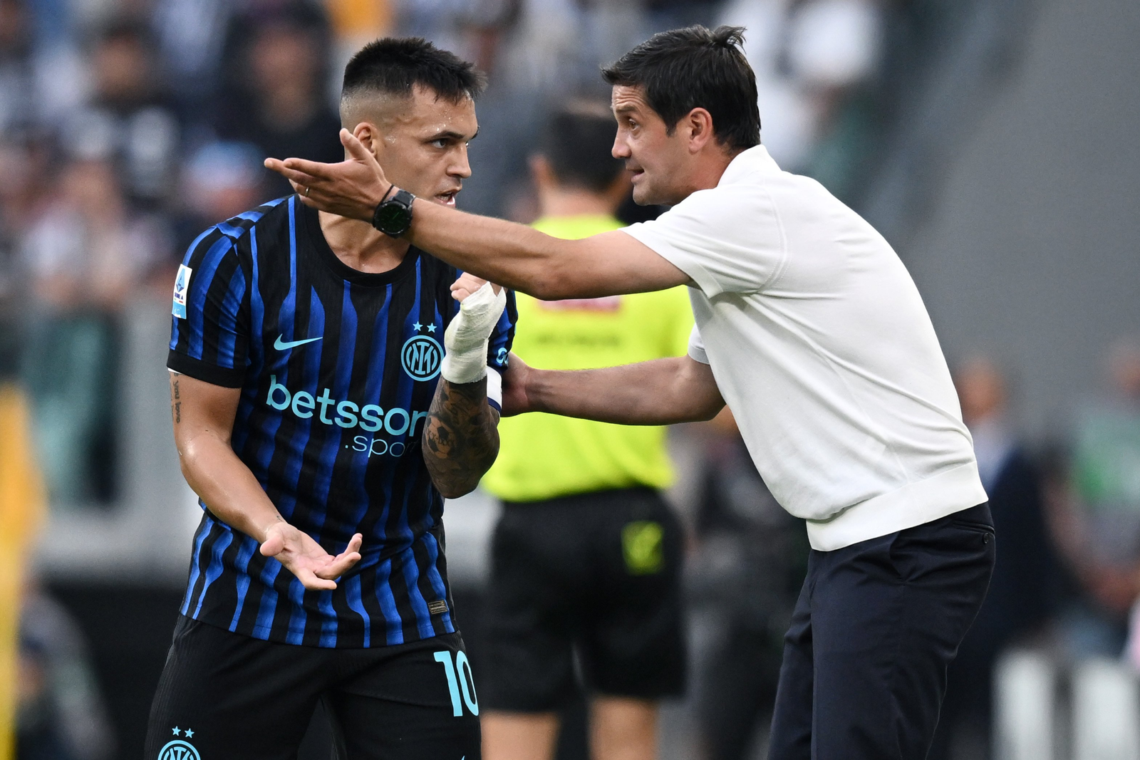 Veste excelentă pentru Cristi Chivu: căpitanul lui Inter Milano a revenit la antrenamente 1 wp header logo 713