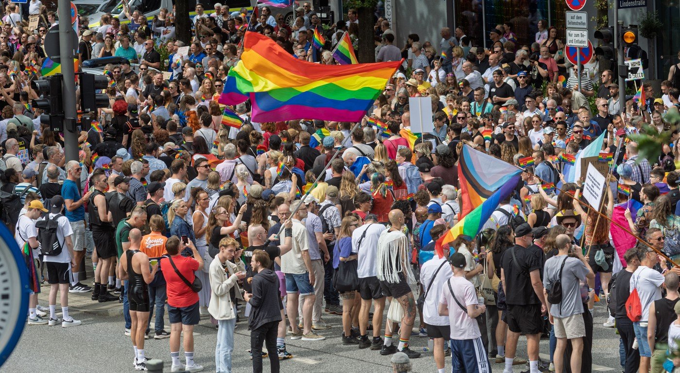 300.000 de oameni au participat la marşul Pride din Hamburg, la o săptămână după atacul de la Berlin 1 wp header logo 85