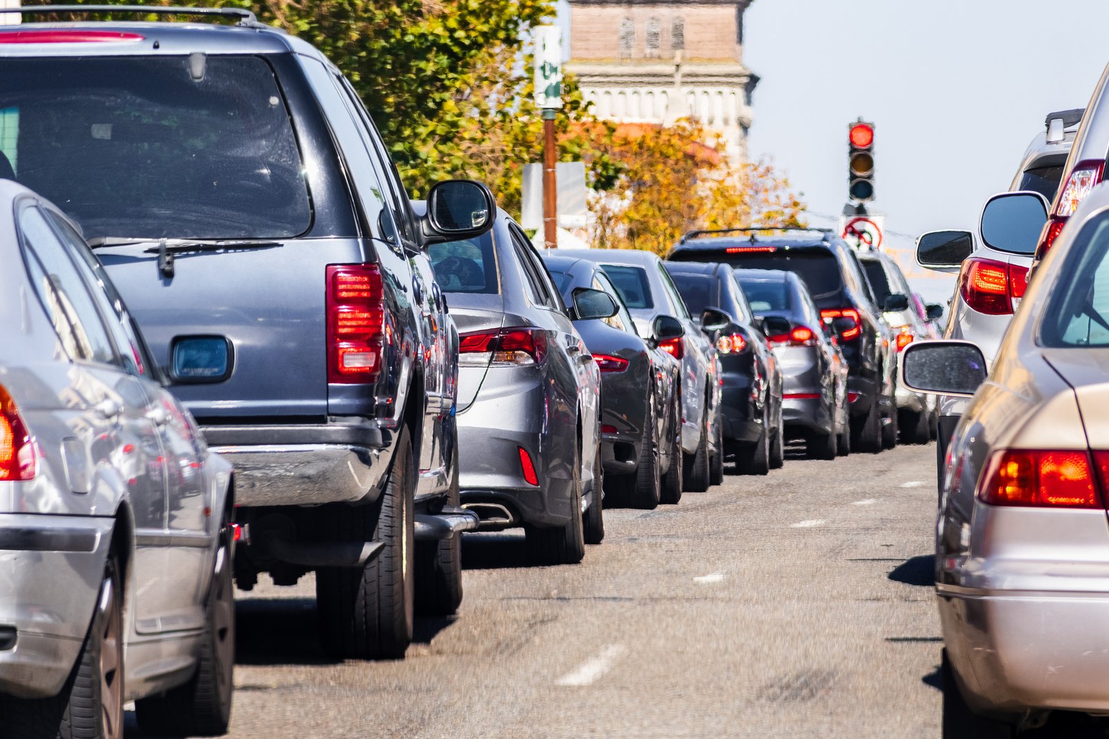 A crescut numărul accidentelor în care sunt implicate mașini fără RCA. În România 3 din 10 auto nu au asigurare. Soluțiile unui expert 1 wp header logo 869