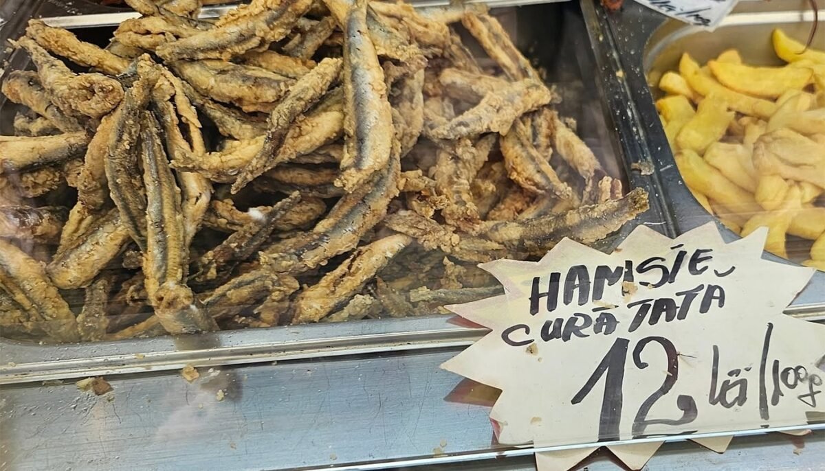 Sunt sănătoase sau nu hamsiile prăjite vândute la mare? Ce mănânci, de fapt, când comanzi porția preferată de pe litoral 1 wp header logo 935
